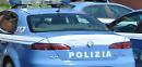 Ferito ad una mano  aggredisce poliziotti e medici del 118 intervenuti per soccorrerlo: arrestato 