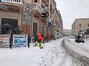 Emergenza maltempo a Matera, mezzi a lavoro per liberare la città dal ghiaccio 