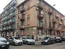 Via Taranto, minaccia anziana madre con pistola: immobilizzato dalla Polizia 