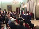 Salvini contestato a Villa d'Agri: «Fatevi meno canne e non rompete le palle!». Poi fa il pienone a Potenza dopo l'incontro in Prefettura