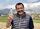 Matteo Salvini su Twitter:«Una cedrata al volo e tra poco ci vediamo a Muro Lucano, Basilicata arrivo»