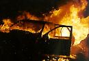 Notte tra fiamme e fuoco: incendiate quattro autovetture 