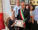 Giovanna Tamburrino compie 100 anni, l'omaggio della città di Matera