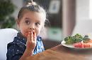 Foggia e Lecce con più casi di bimbi influenzati, Coldiretti: "Fateli mangiare frutta, verdura, legumi, aglio e cipolla"