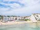 Rodi e Vieste tra le 144 bandiere verdi italiane assegnate dai pediatri alle spiagge adatte ai bambini