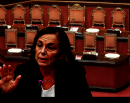 Lamorgese: «I migranti giunti in Italia sono sottoposti ai protocolli sanitari anticovid»
