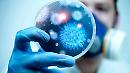 La guerra globale che riguarda tutti e che nessuno vuole vedere: quella tra batteri e antibiotici