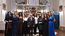 «Ave Maria, chi canta prega due volte»: ad Avigliano quattro soprani hanno eseguito otto diverse versioni del canto che emoziona chi lo esegue e chi lo ascolta