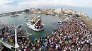 In migliaia a Termoli per la processione in mare di San Basso