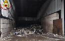 Zona industriale di Ferrandina, un incendio nella notte nel capannone dell'azienda La Carpia