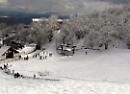 Montagna Grande di Viggiano: la neve c'è, l'entusiasmo pure. Da domani riapre il comprensorio sciistico 
