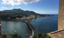 Viaggio lungo le coste della Campania e della Grande Lucania e del loro sogno del mare d'inverno. Le fortune di Ischia