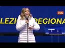 Giorgia Meloni a Potenza per sostenere Bardi: «Fatto di più in un anno e mezzo che in legislature di governi di sinistra tenuti con lo scotch» 