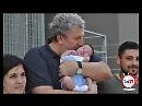 L'anima pop di Michele Emiliano alla consegna di 31 nuovi alloggi a Foggia
