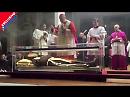 Padre Pio in processione a Roma