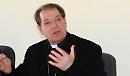 Negozi aperti? «Ma la domenica no!». La battaglia della Chiesa di Cerignola